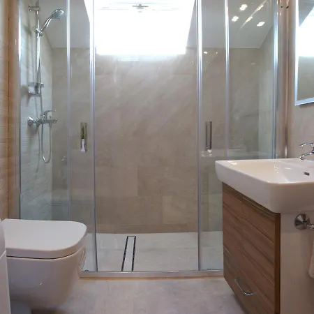 Belvedere Apartment *